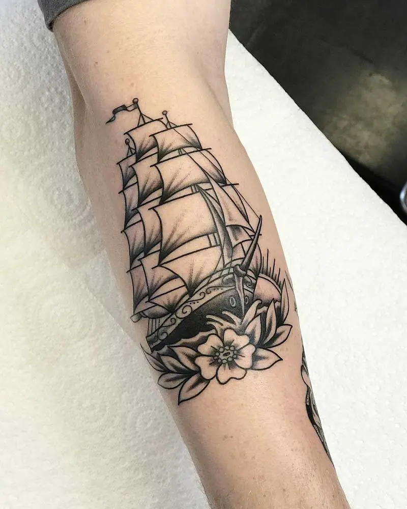trad-ship-tattoo--3