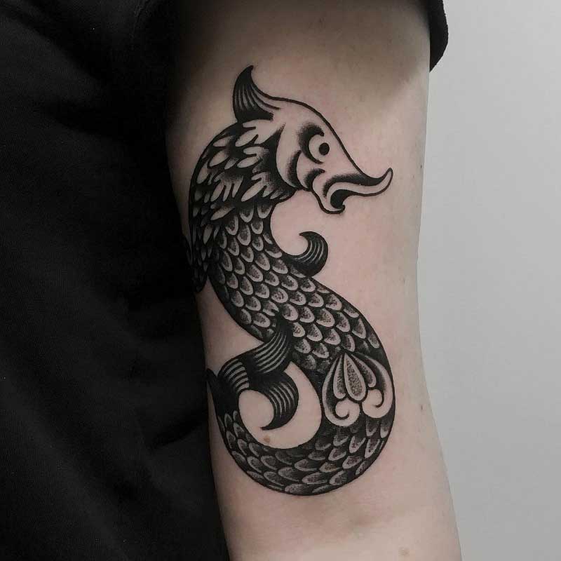 traditional-dolphin-tattoo-2