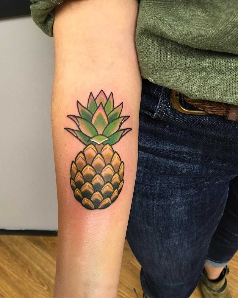 traditional-pineapple-tattoo-3