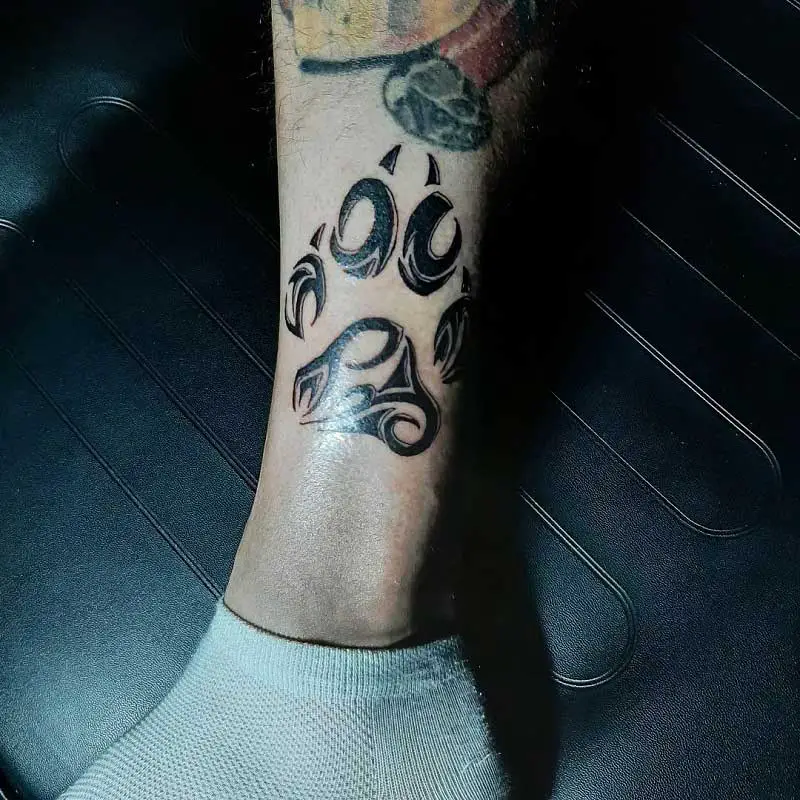tribal-dog-paw-tattoo--2
