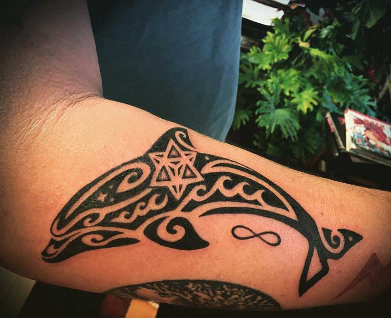 tribal-dolphin-tattoo-2