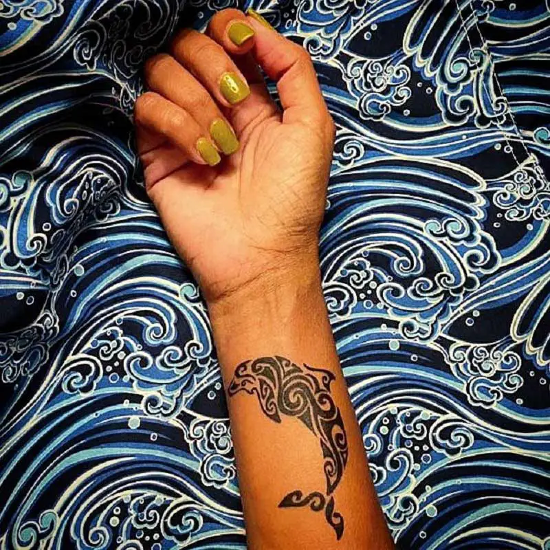 tribal-dolphin-tattoo-3