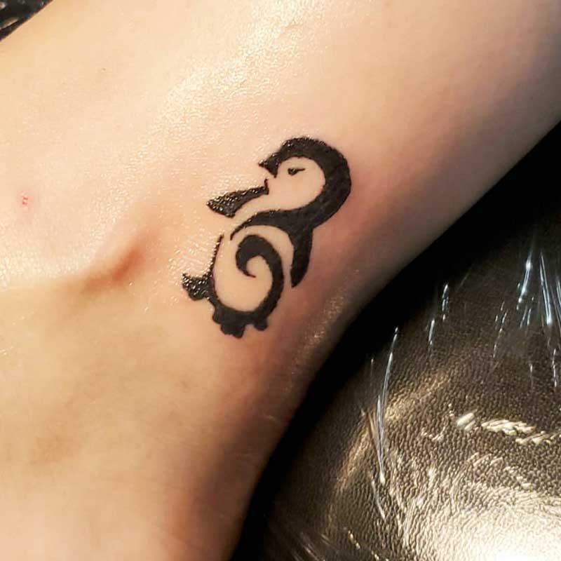 tribal-penguin-tattoo-2