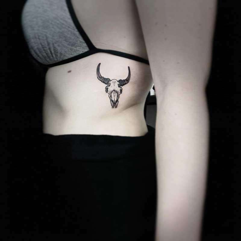 western-bull-skull-tattoo-2