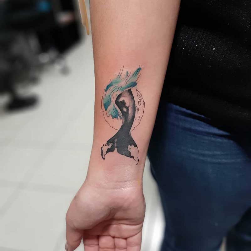 whale-tail-tattoo--1