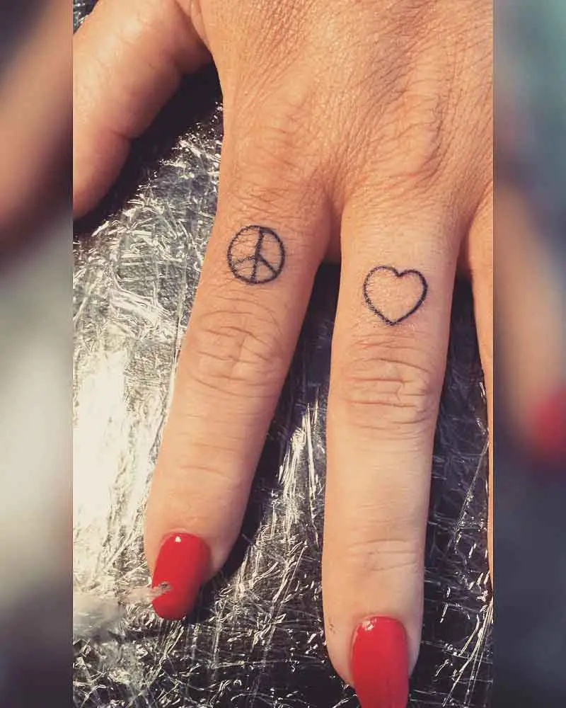 Peace Tattoo Finger 2