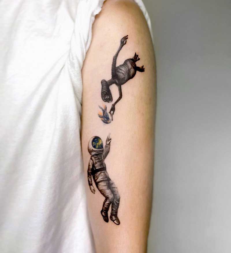alien-astronaut-tattoo-3