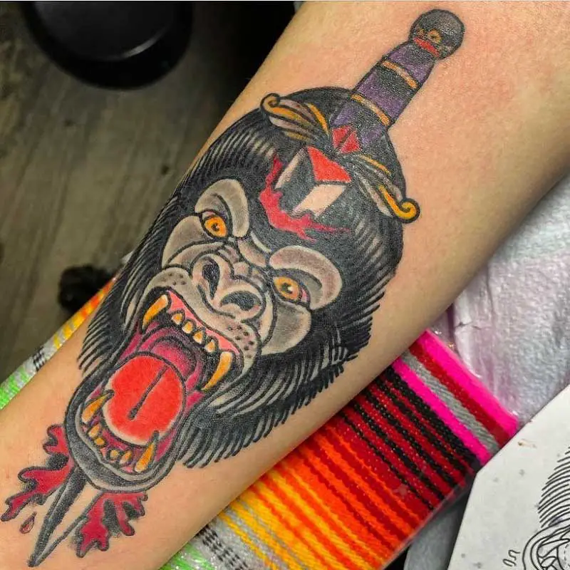 american-traditional-gorilla-tattoo-2