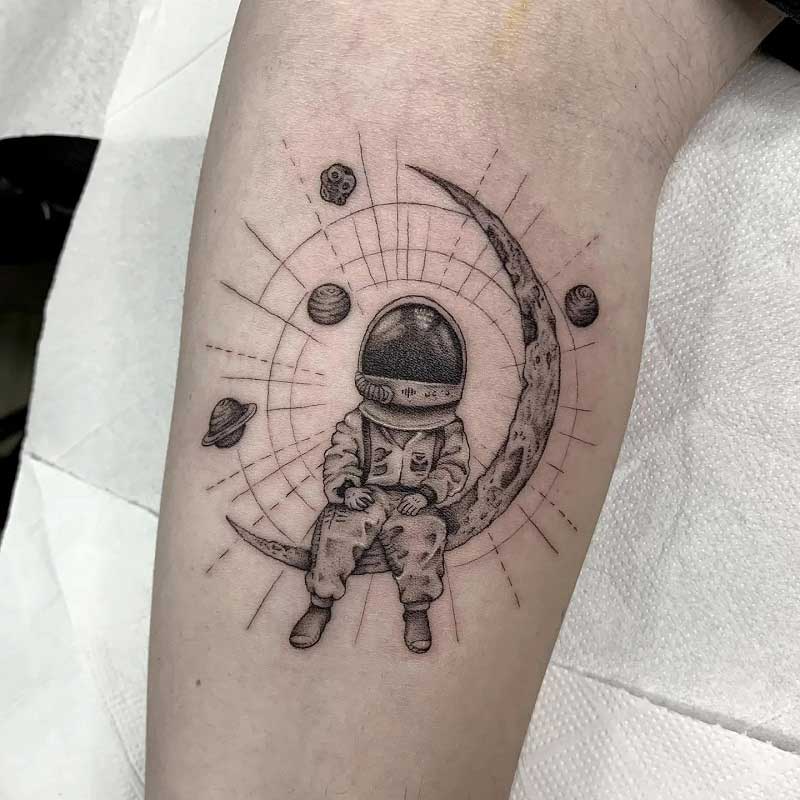 astronaut-moon-tattoo-2