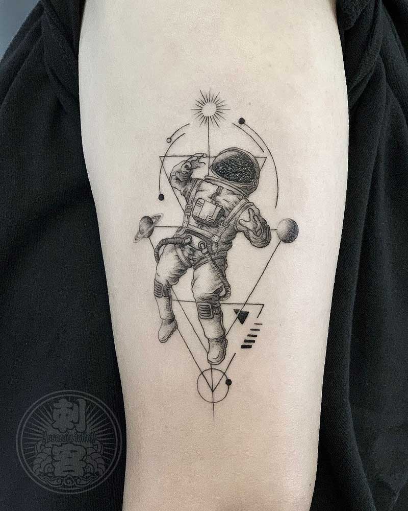 astronaut-sleeve-tattoo-2