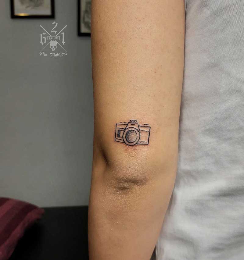 camera-minimalist-tattoo-2