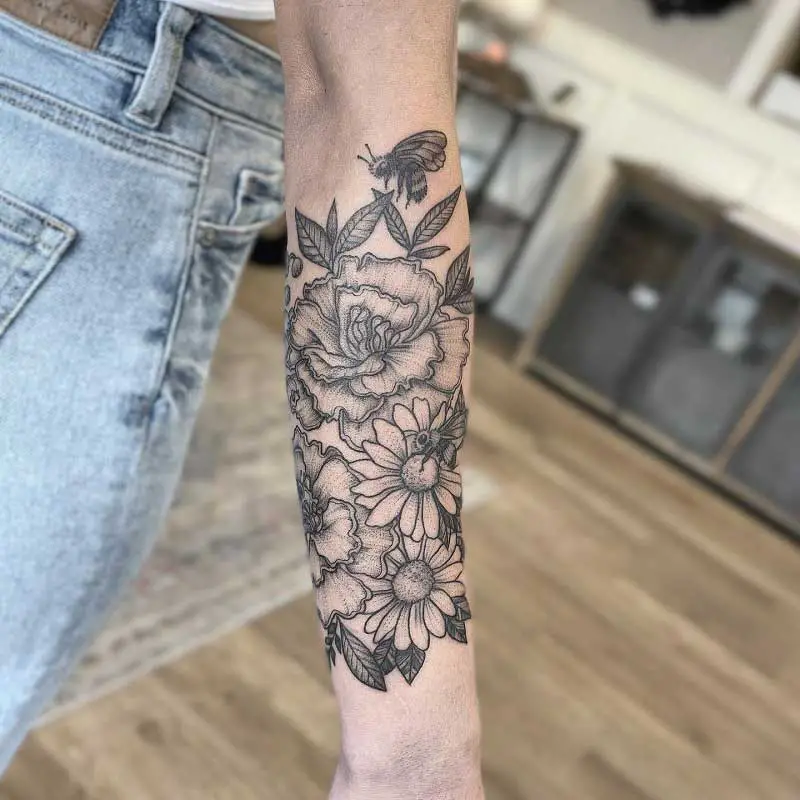 carnation-forearm-tattoo-3