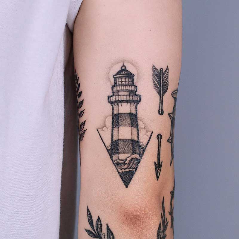 christian-lighthouse-tattoo-3