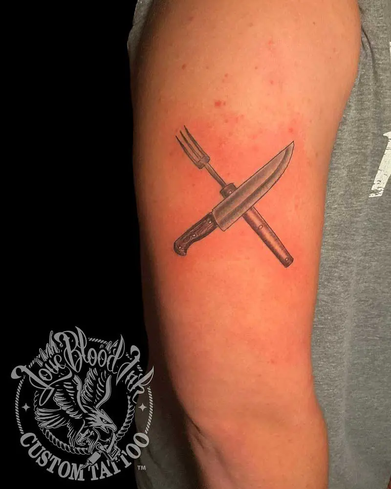 cross-knife-tattoo-3