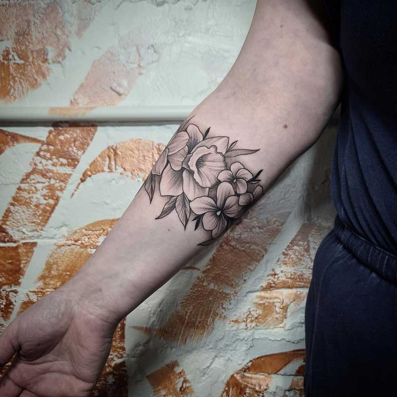 daffodil-bracelet-tattoo-1
