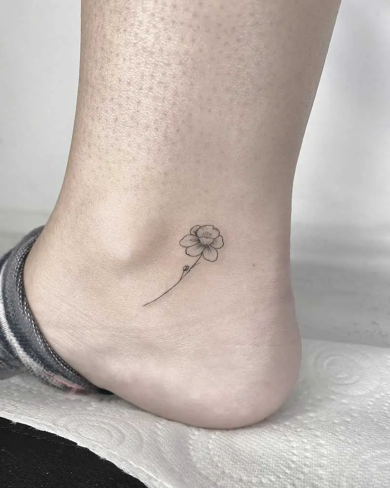 daffodil-minimalist-tattoo-1