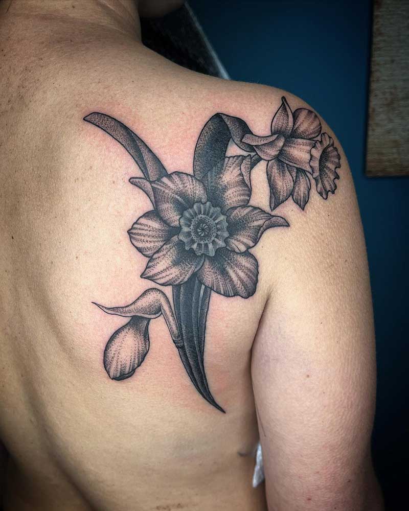daffodil-shoulder-tattoo-3