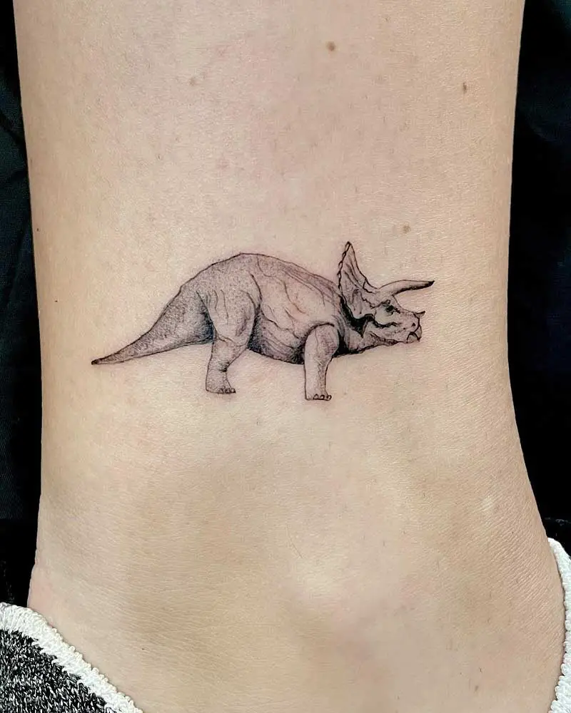 dainty-dinosaur-tattoo-2