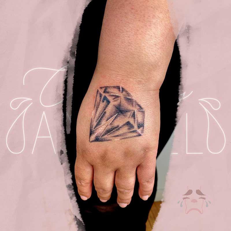 diamond-hand-tattoo-3