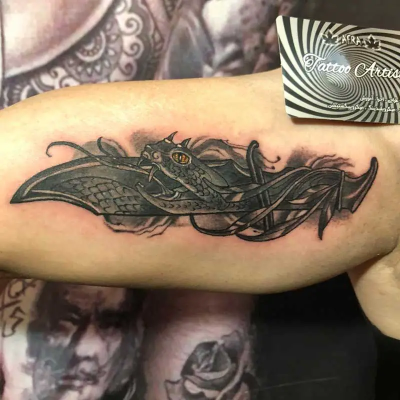 dragon-knife-tattoo-1