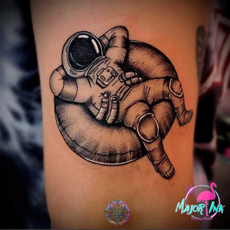 floating-astronaut-tattoo-2