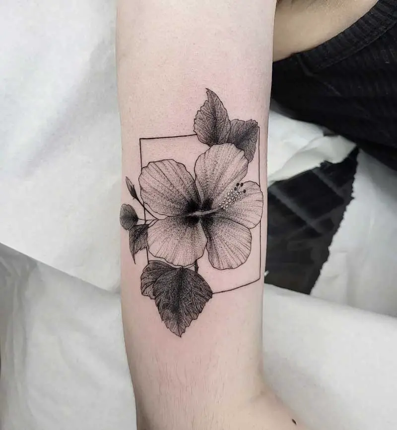 flower-minimalist-tattoo-3