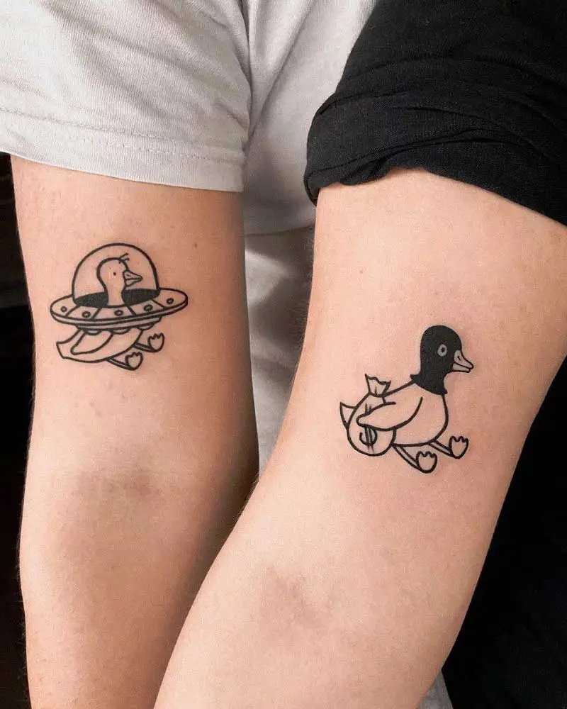 funny-minimalist-tattoo-2