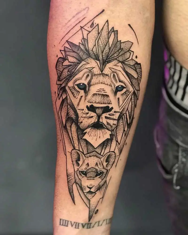 geometric-lion-hand-tattoo-3