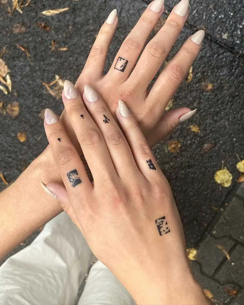 hand-minimalist-tattoo-1