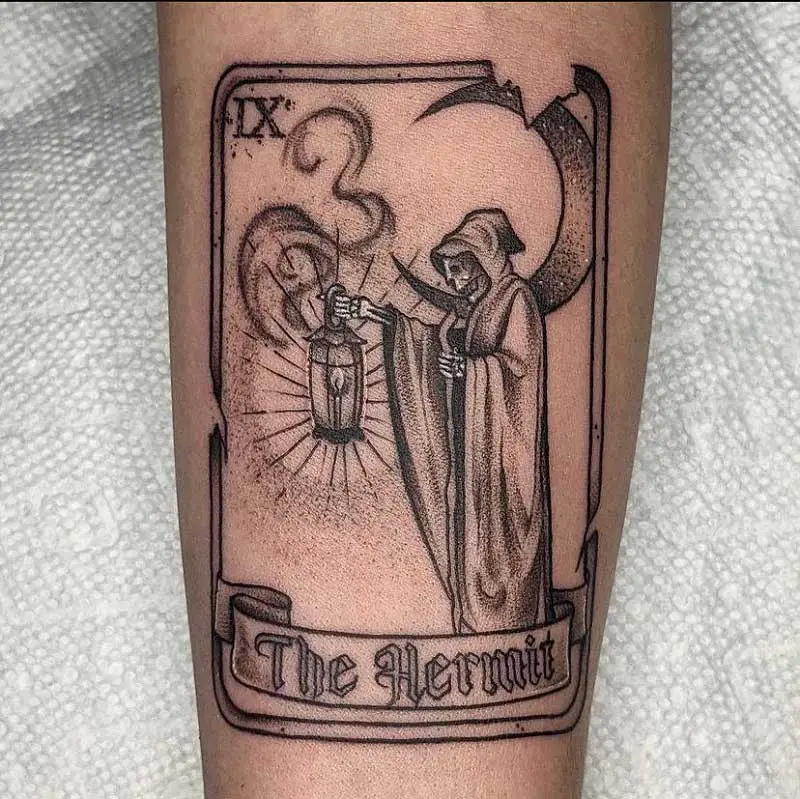 hermit-tarot-card-tattoo-2