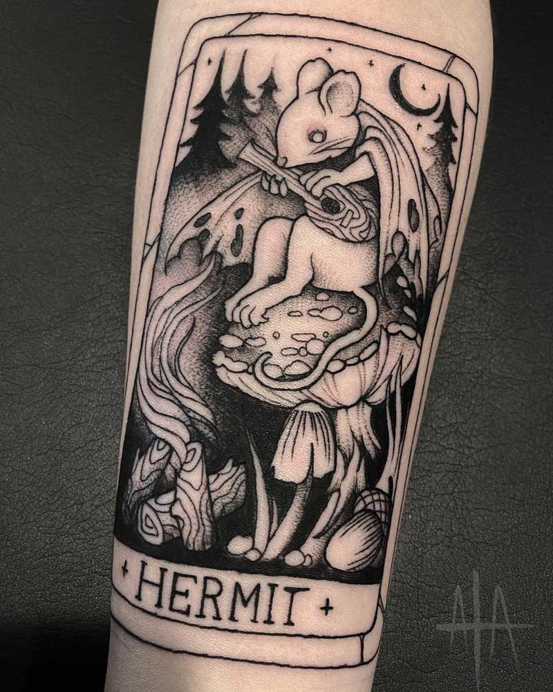 hermit-tarot-card-tattoo-3