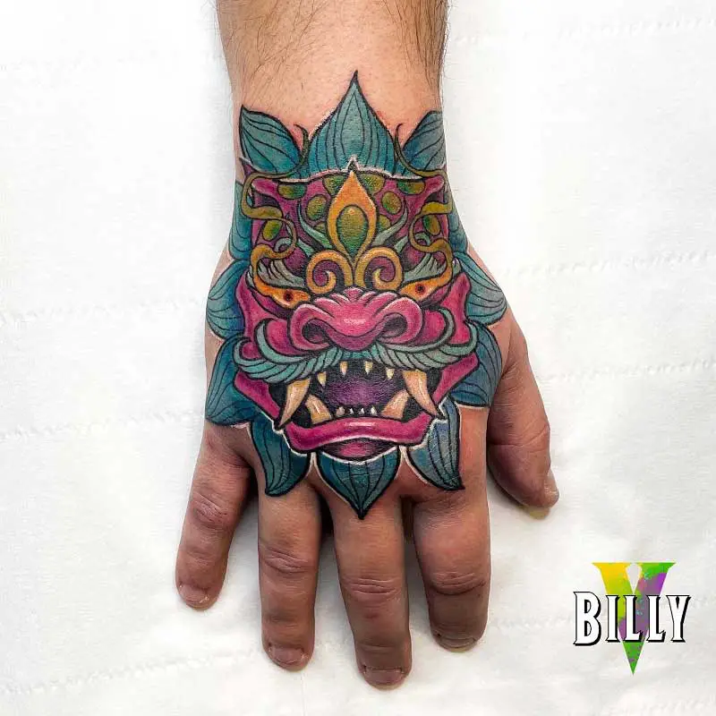 japanese-lion-hand-tattoo-2