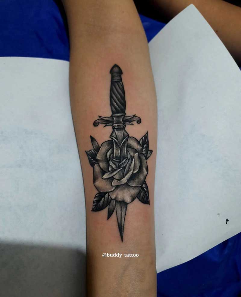 knife-rose-tattoo-3