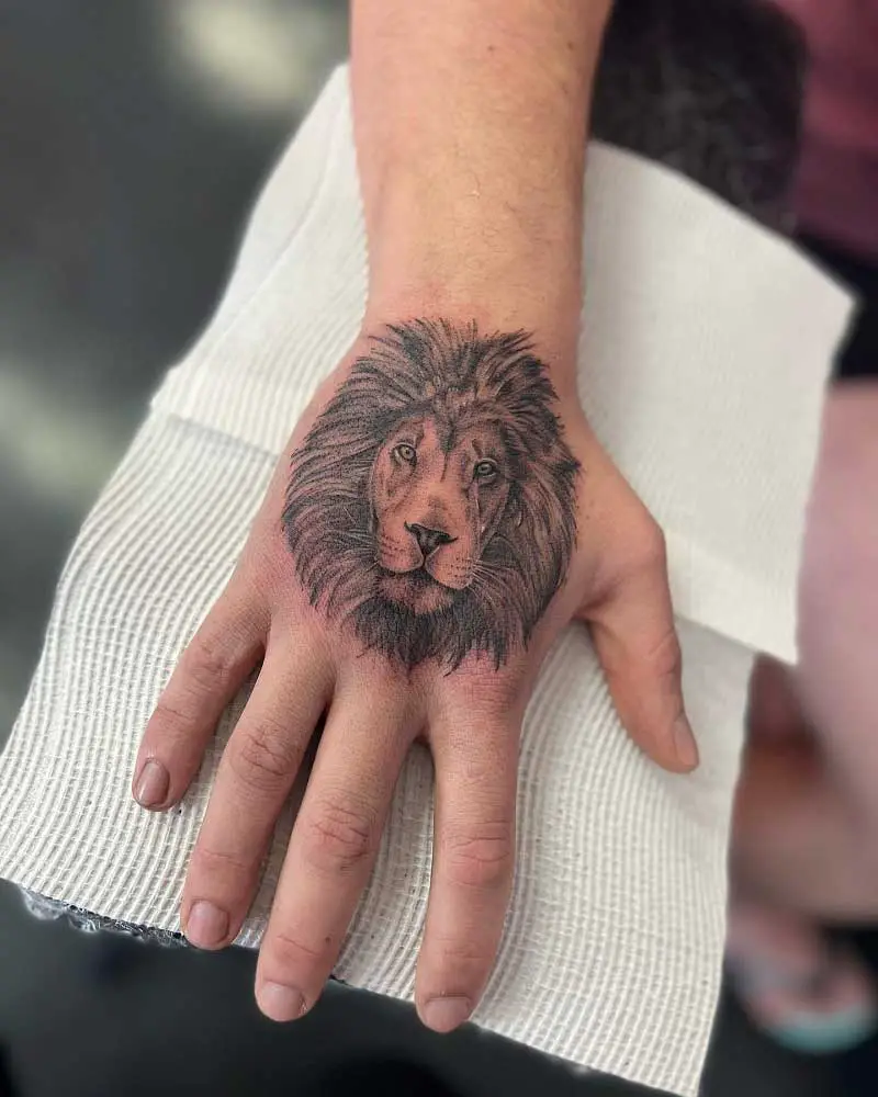 lion-hand-tattoo-designs-2