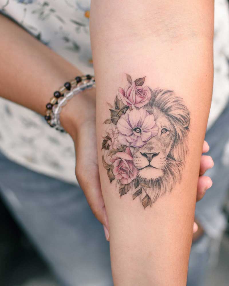 lion-minimalist-tattoo-3