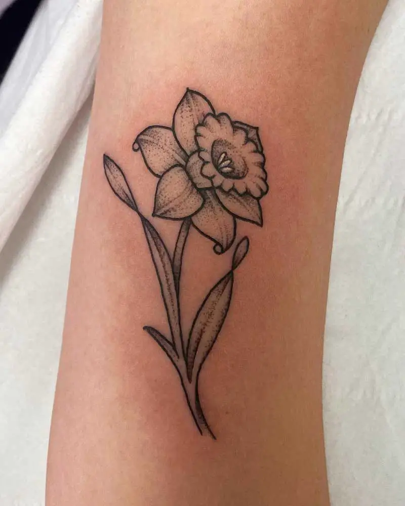 minimalist-daffodil-tattoo-3