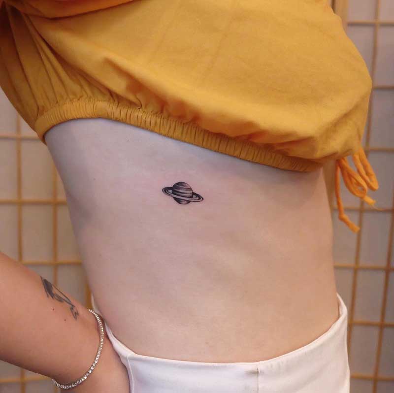 minimalist-space-tattoo-3