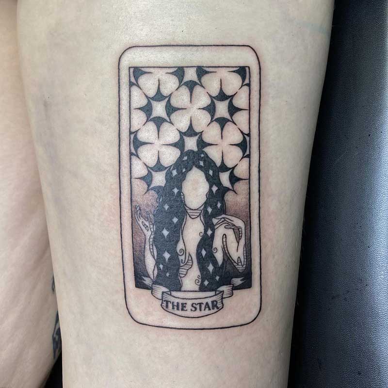 minimalist-tarot-card-tattoo-1