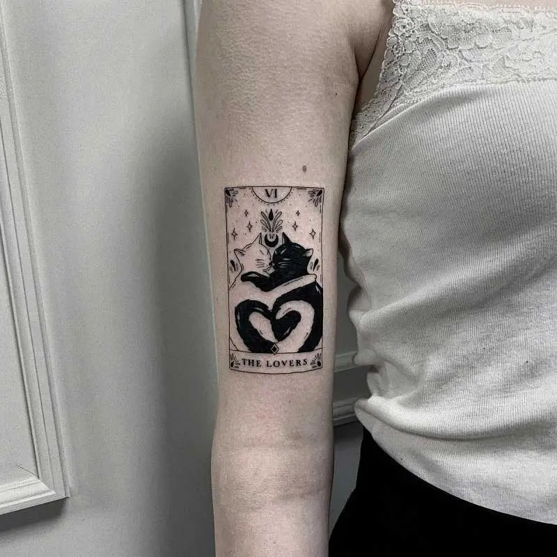 minimalist-tarot-card-tattoo-3