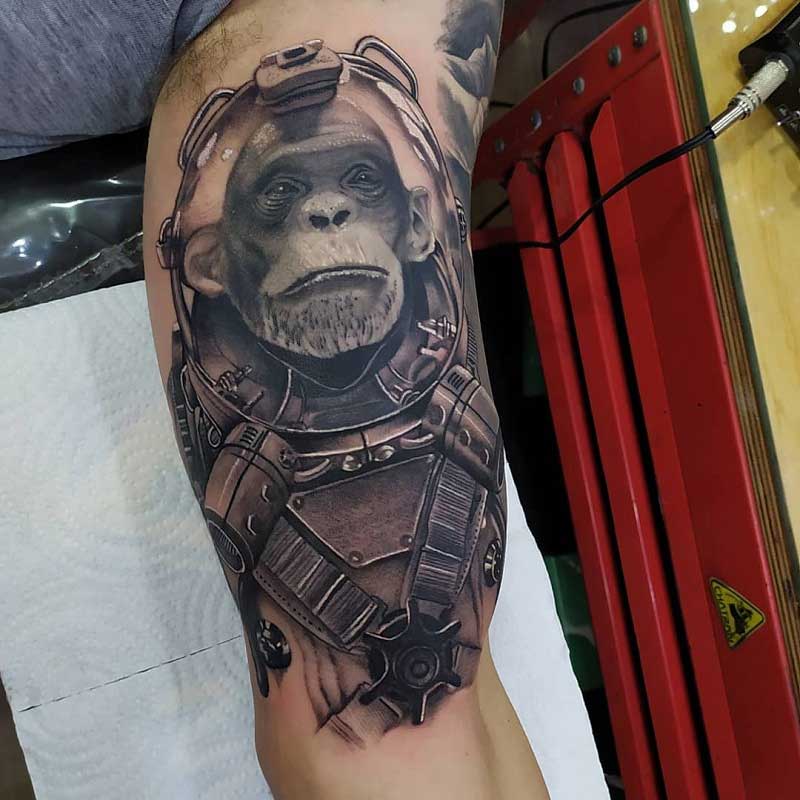 monkey-astronaut-tattoo-3