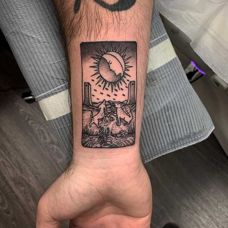 moon-tarot-card-tattoo-2
