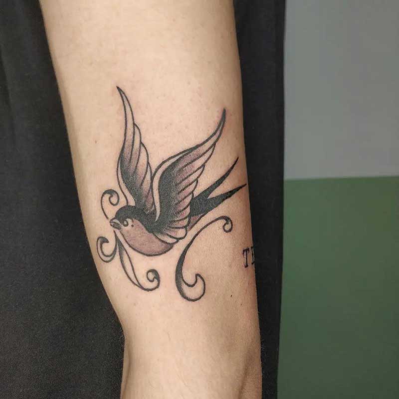 old-swallow-tattoo-2