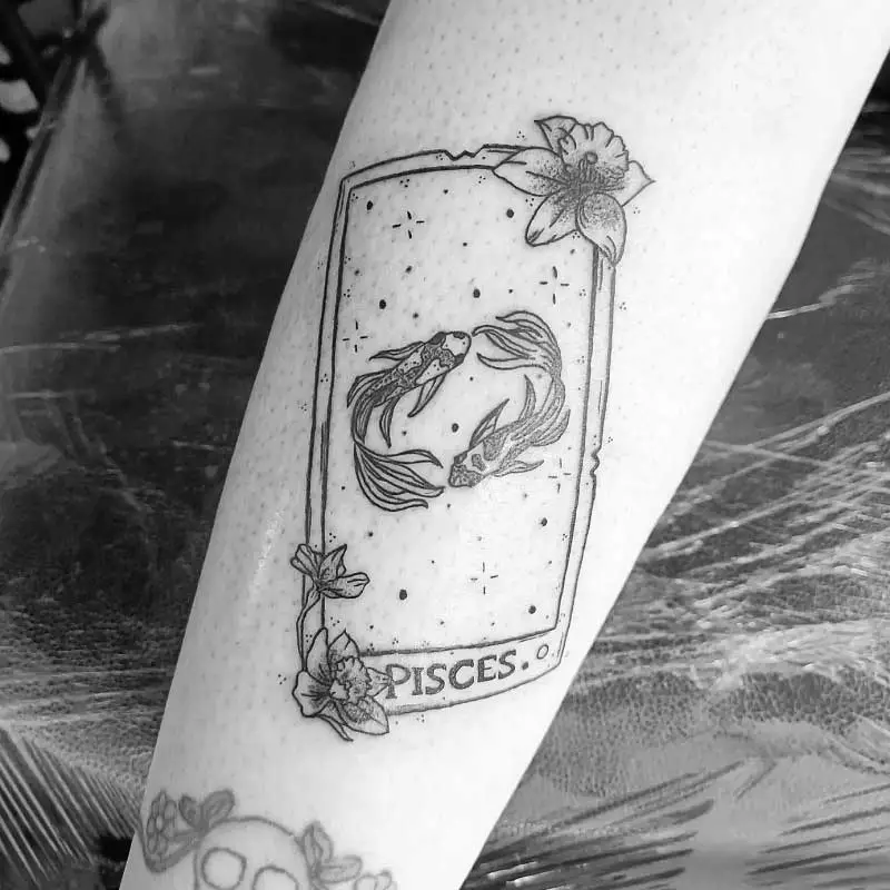 pisces-tarot-card-tattoo-2