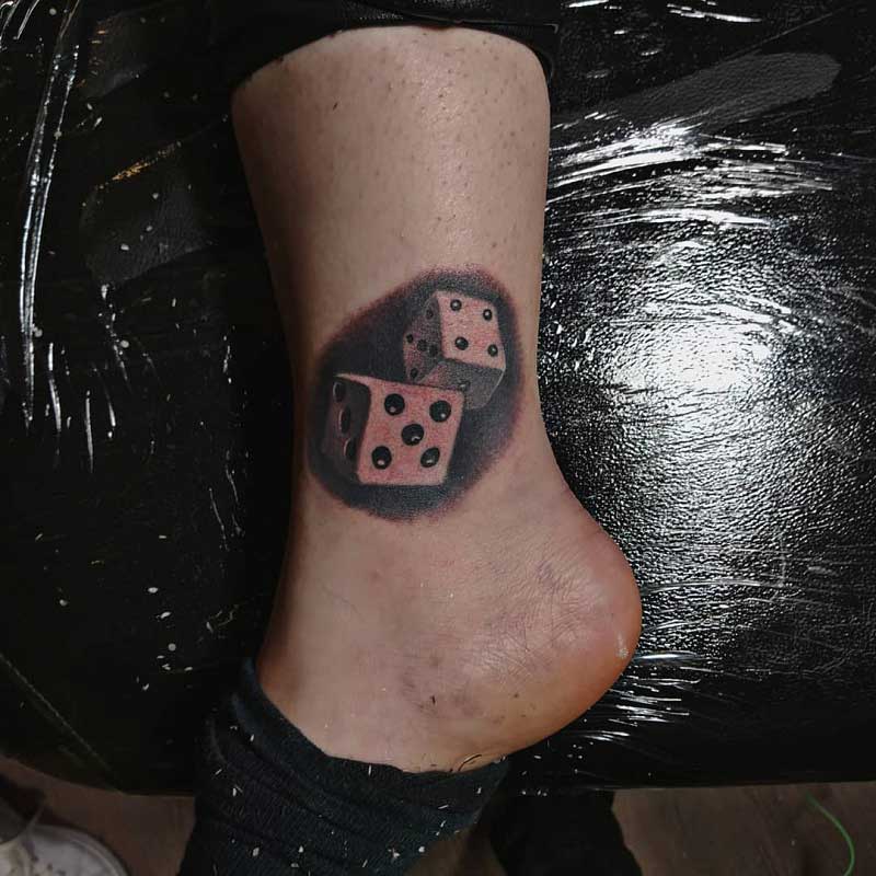 rolling-dice-tattoo-3