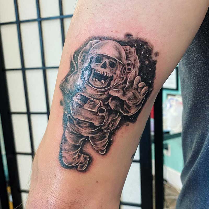 skeleton-astronaut-tattoo-3