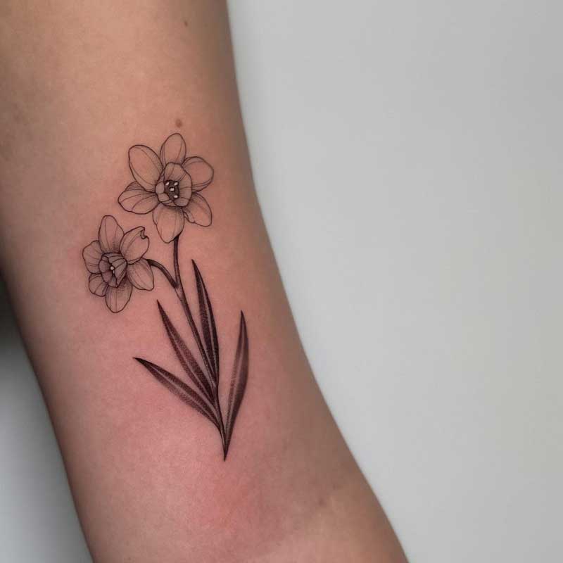 small-daffodil-tattoo-1
