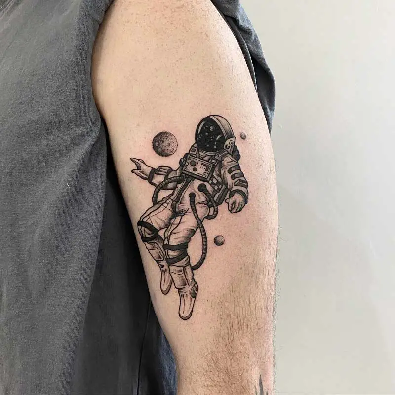 space-astronaut-tattoo-3