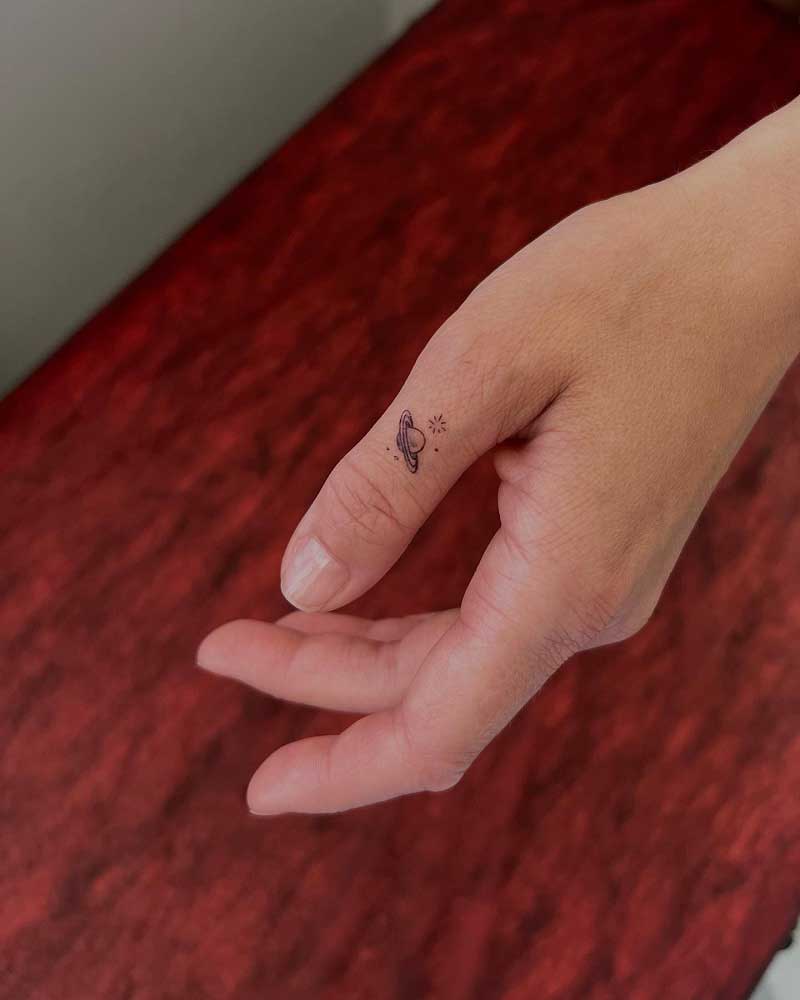 space-finger-tattoos-1