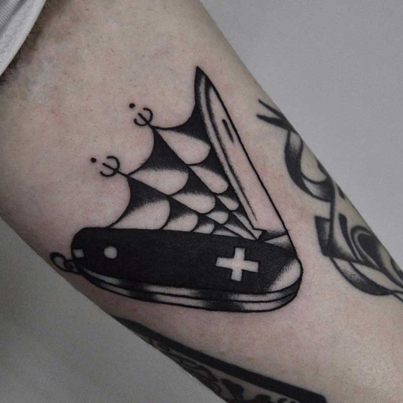 swiss-army-knife-tattoo-2