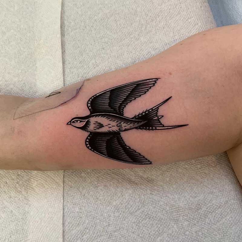 traditional-sparrow-tattoo-3